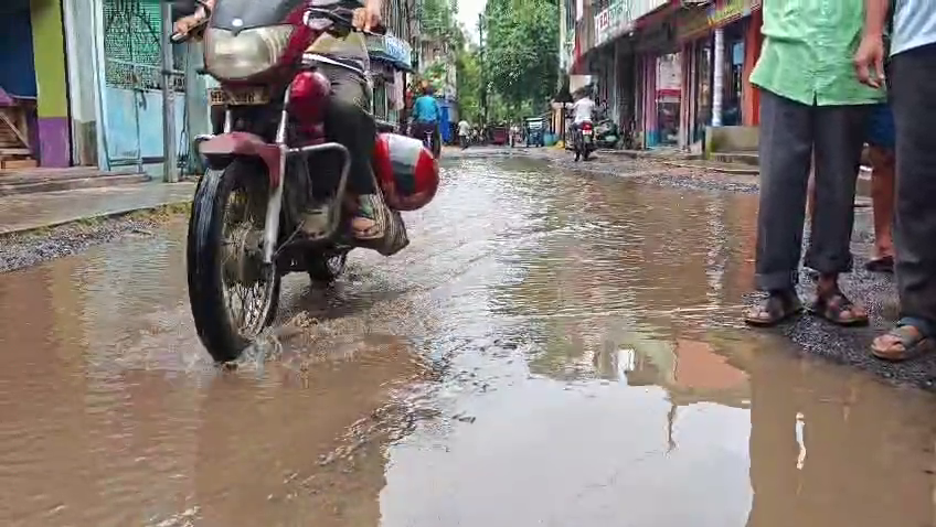 Anger Over Poor Roads and Drainage Issues in Shantipur, Locals Block Road with Bamboo