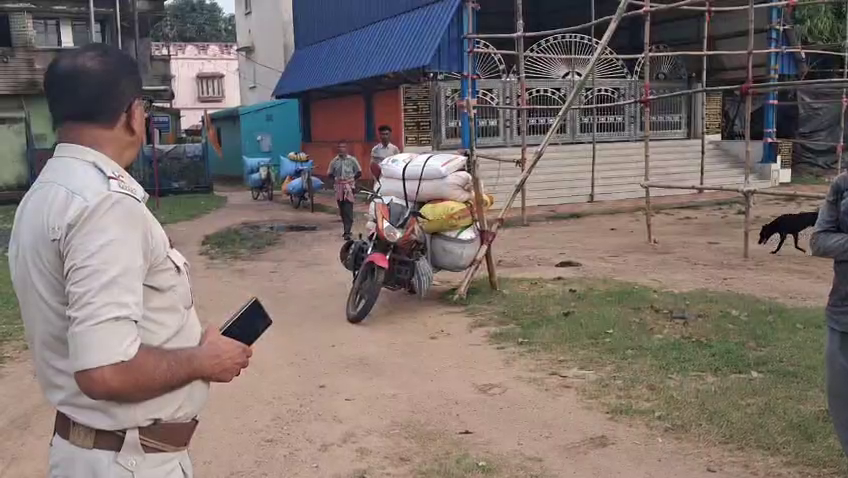 সরকারি চাল-গম পাচারের অভিযোগ, চারজনকে আটক ঘিরে সগরভাঙায় উত্তেজনা
